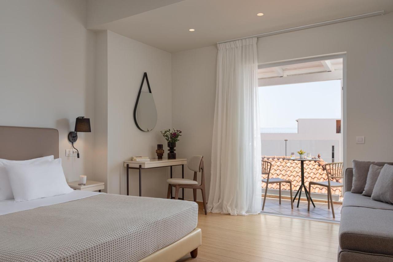 Preveza City Comfort Hotel エクステリア 写真